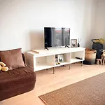 Quiet & Cosy Studio
